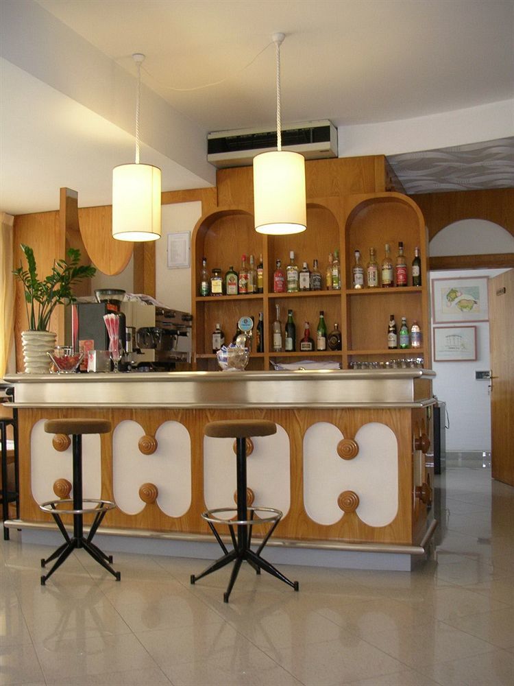 Hotel Escorial Cervia Exterior photo